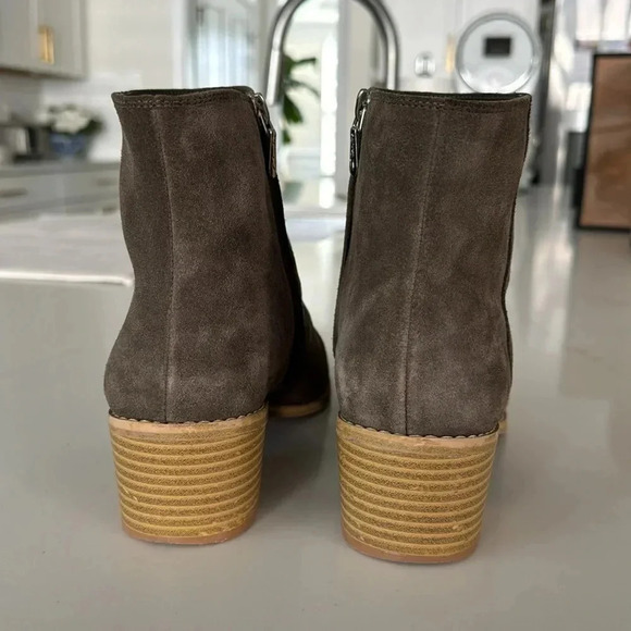 Clark’s Women’s Boots Size 9.5 - Picture 6 of 9